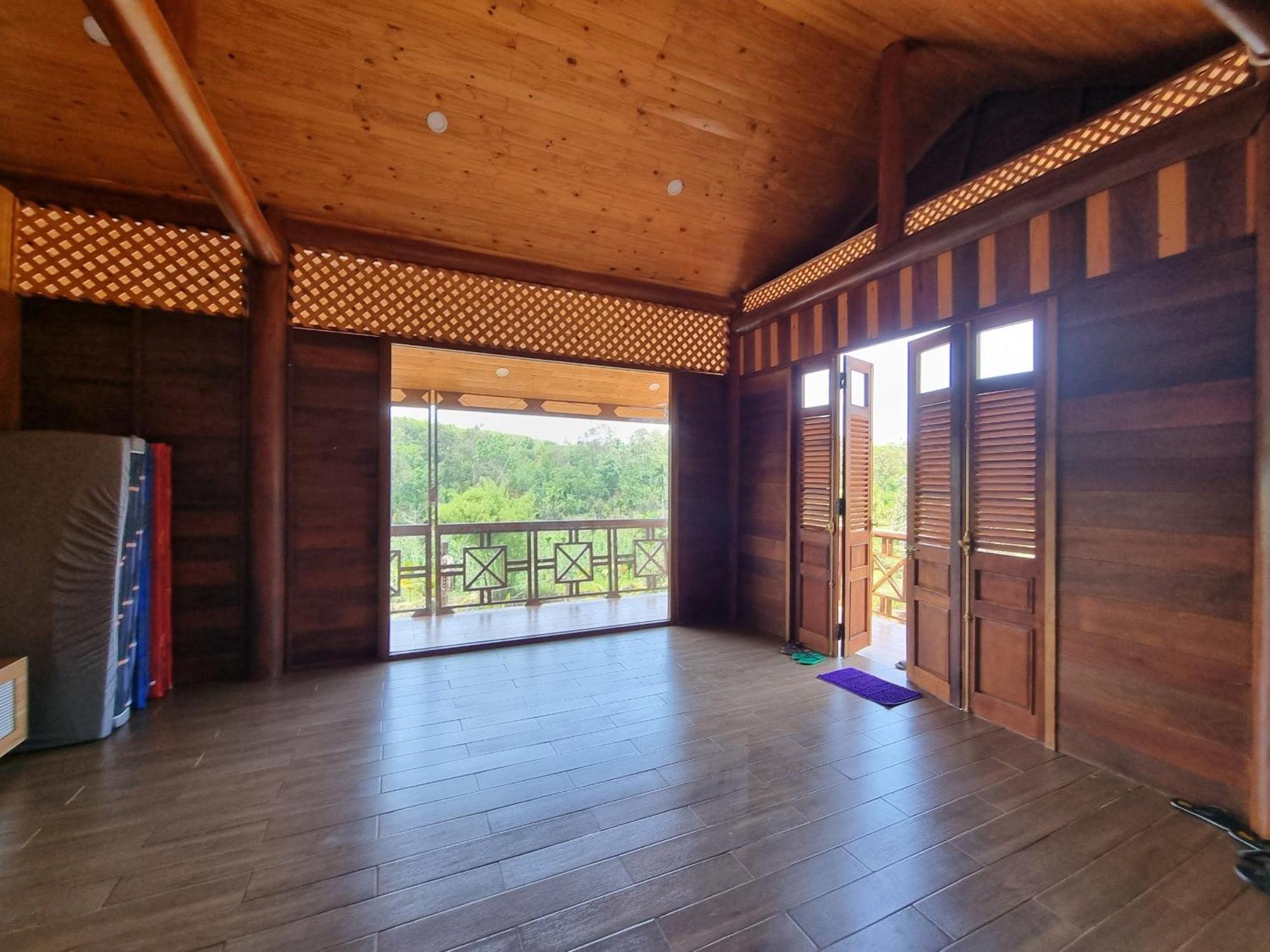 An Nhien Farm - Venuestay Буонметхуот Экстерьер фото